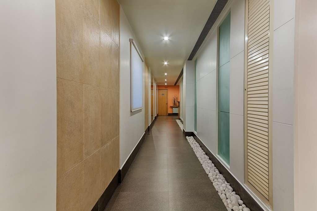 Quality Hotel D V Manor Виджаявада Удобства фото